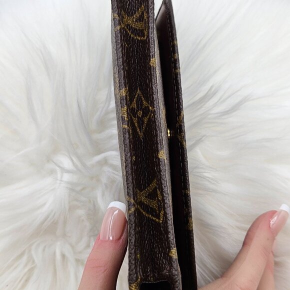 LV Monogram Pochette Rabat 17 Clutch - Picture 10 of 17